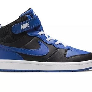 Nike Court Borough BLUE BLACK Boys! Size 4.5
